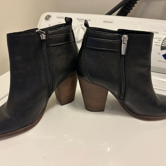 Coach zip ankle booties size 8 - Picture 9 of 11